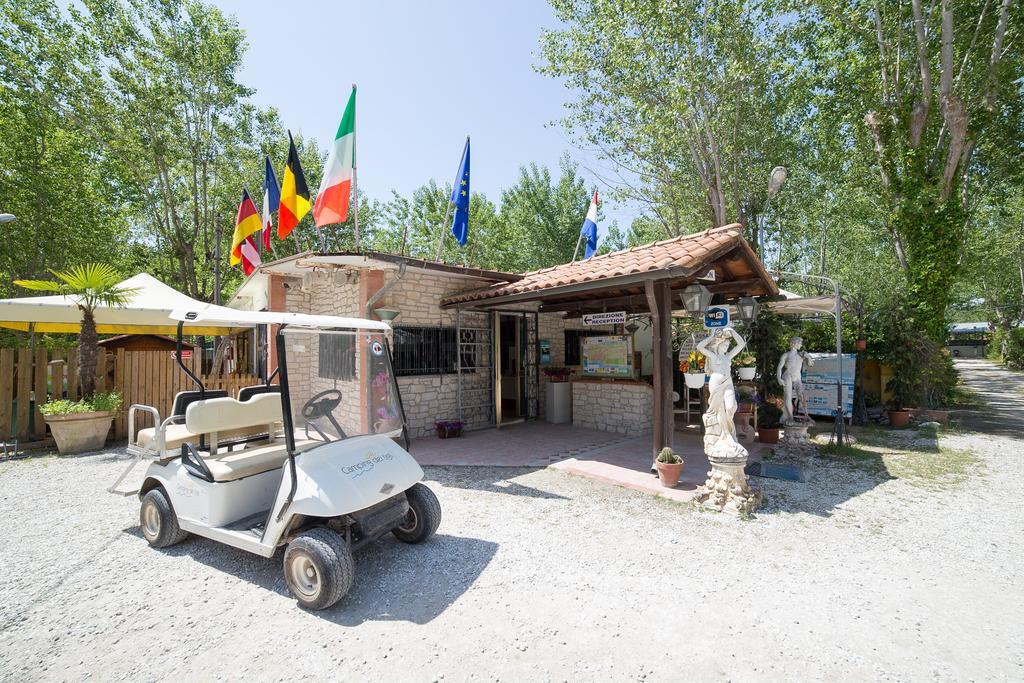 Camping Dei Tigli Torre del Lago Puccini Exterior photo